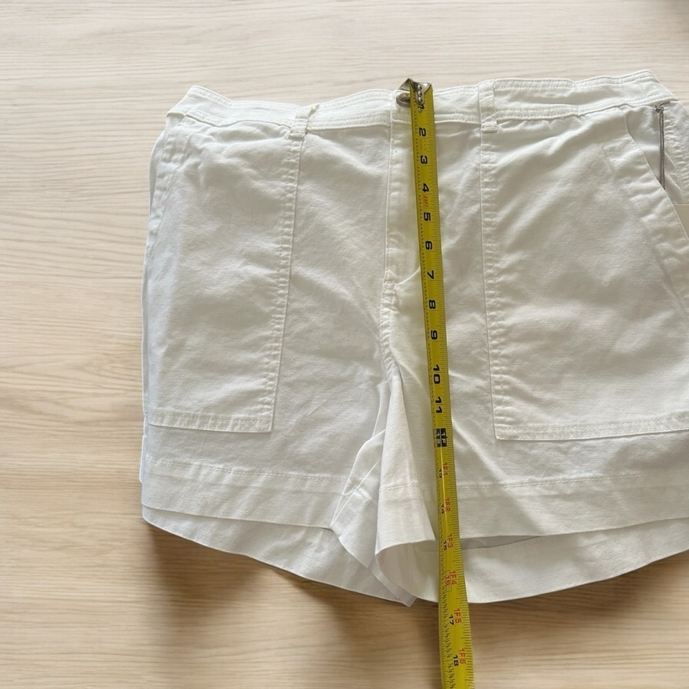🆕 A New Day Women's 16 White Utility Shorts Cotton Stretch Flap Pockets - Picture 6 of 6